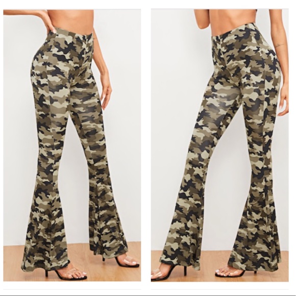 Pants - 💥NWT LAST ONE 💥Flare Leg Camouflage Pant